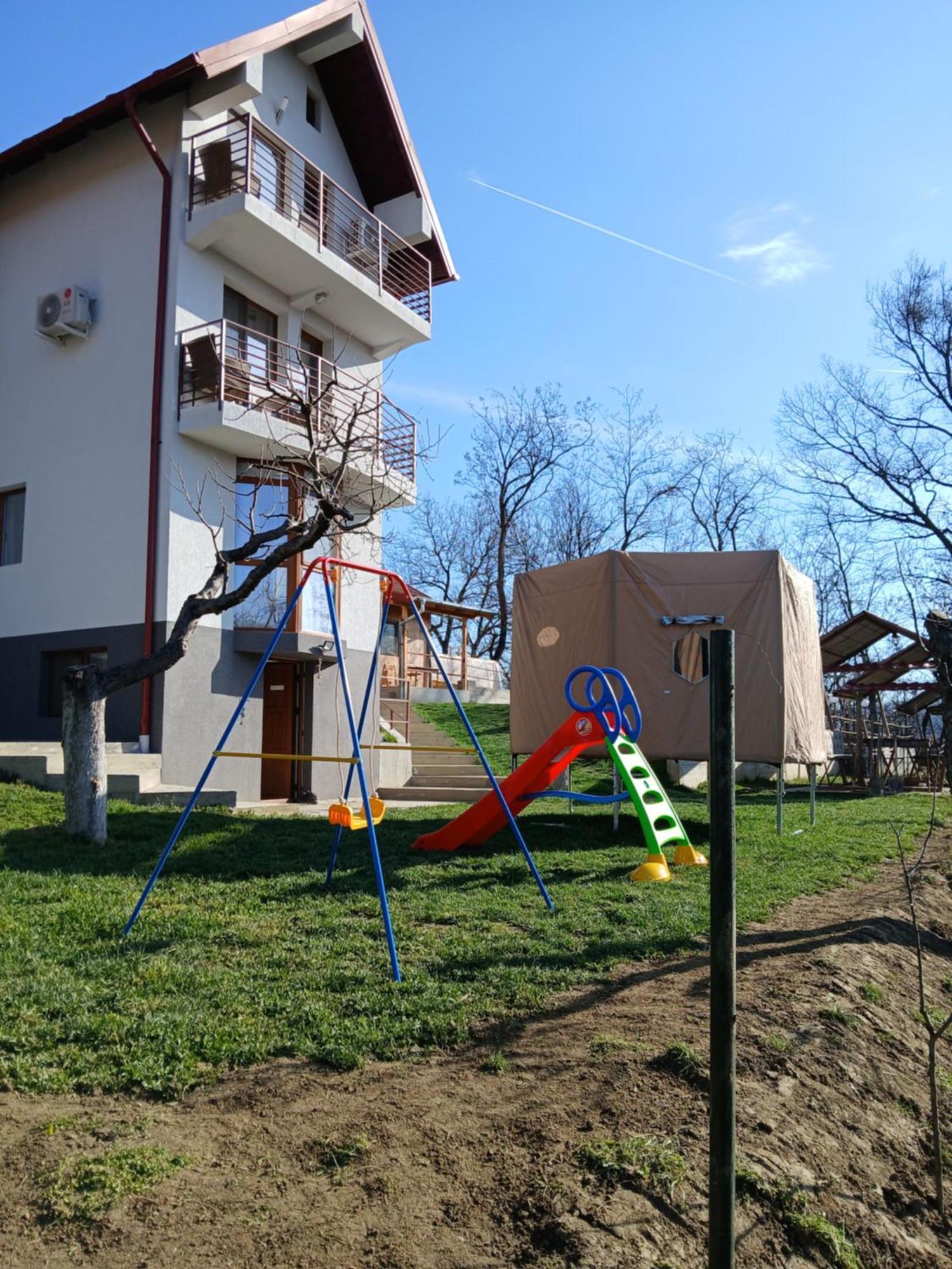 Perla Argesului, Ciubar, Piscina, Lift, Gratar, Cabana, Pensiuni, Hotel Cazare Transfagarasan Curtea De Arges Albestii de Arges Exteriör bild