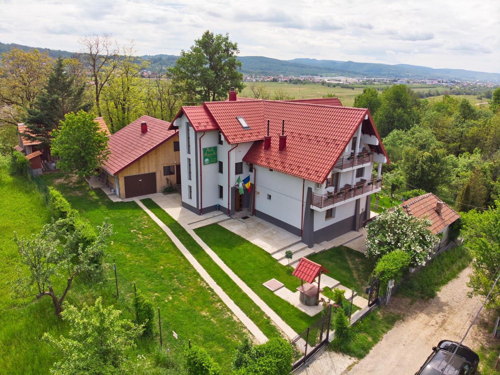 Perla Argesului, Ciubar, Piscina, Lift, Gratar, Cabana, Pensiuni, Hotel Cazare Transfagarasan Curtea De Arges Albestii de Arges Exteriör bild